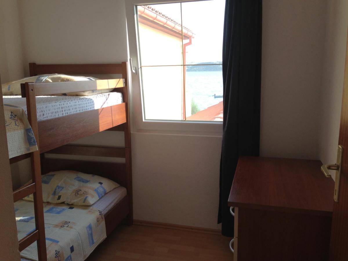 Apartment 4 Persons - Direct By The Sea, 1St Floor Ljubač Exteriör bild